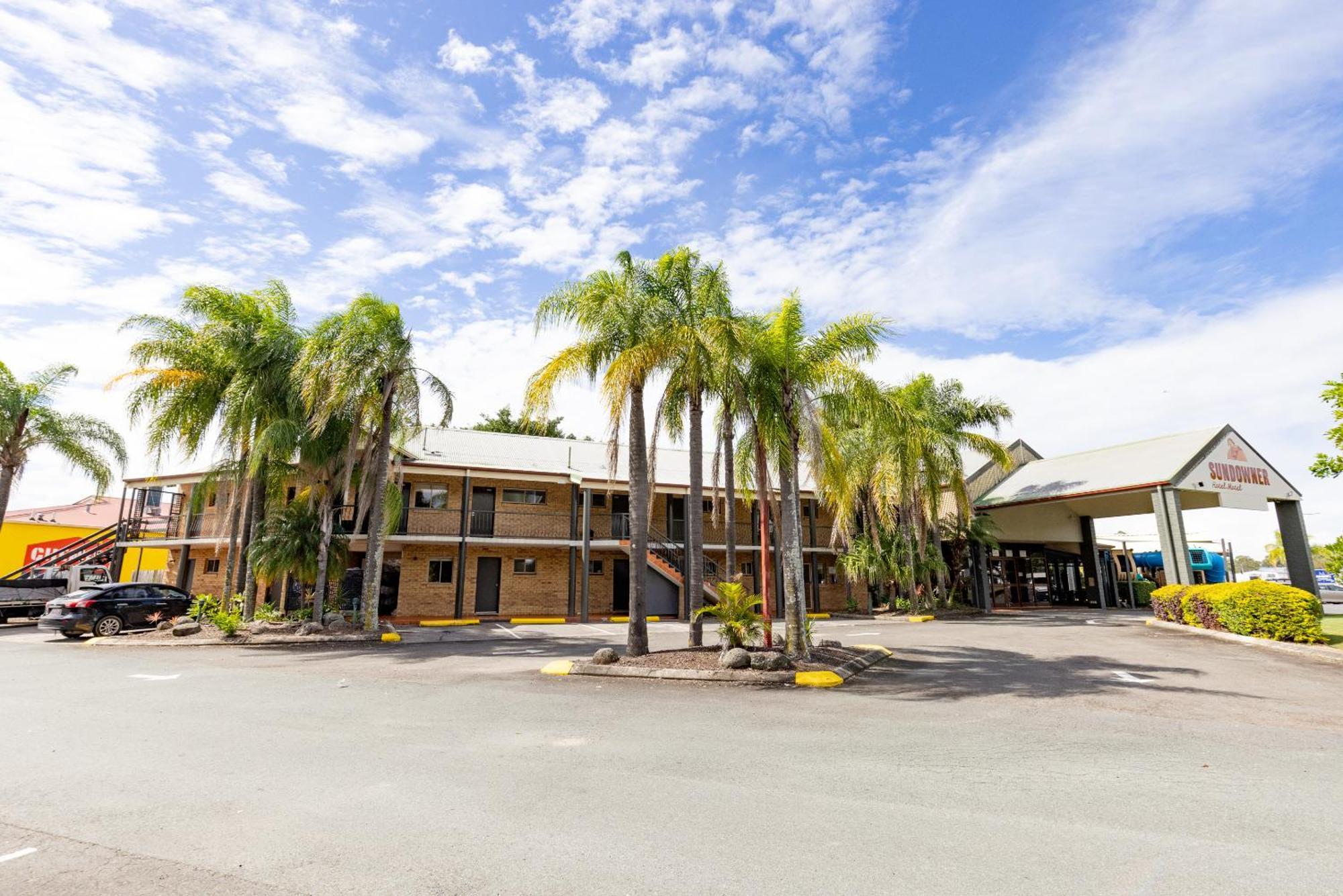 Sundowner Hotel Motel Caboolture Exterior foto