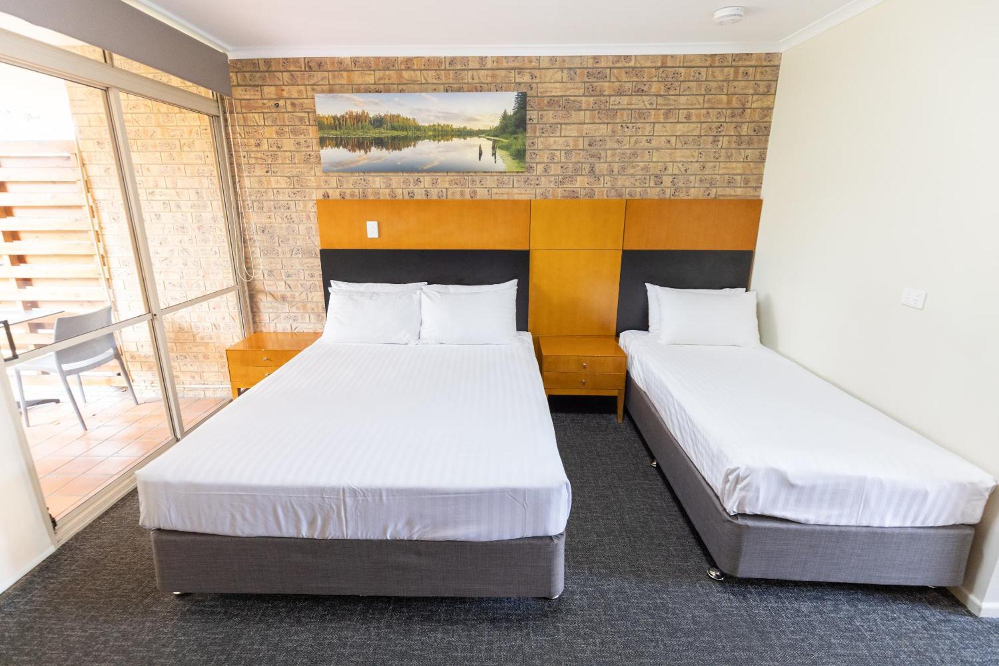 Sundowner Hotel Motel Caboolture Exterior foto